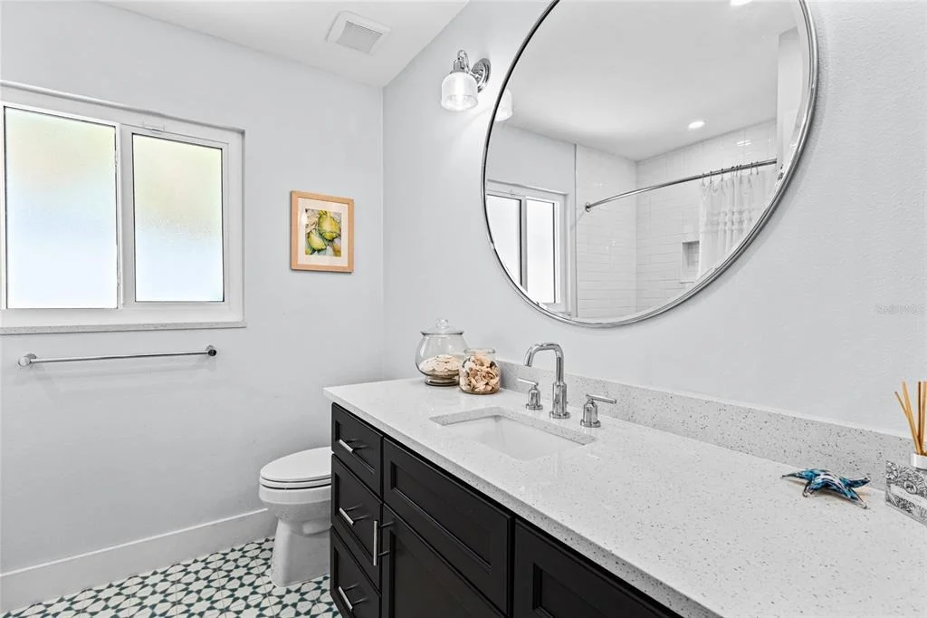 Photo of 801 EDGEMERE LANE