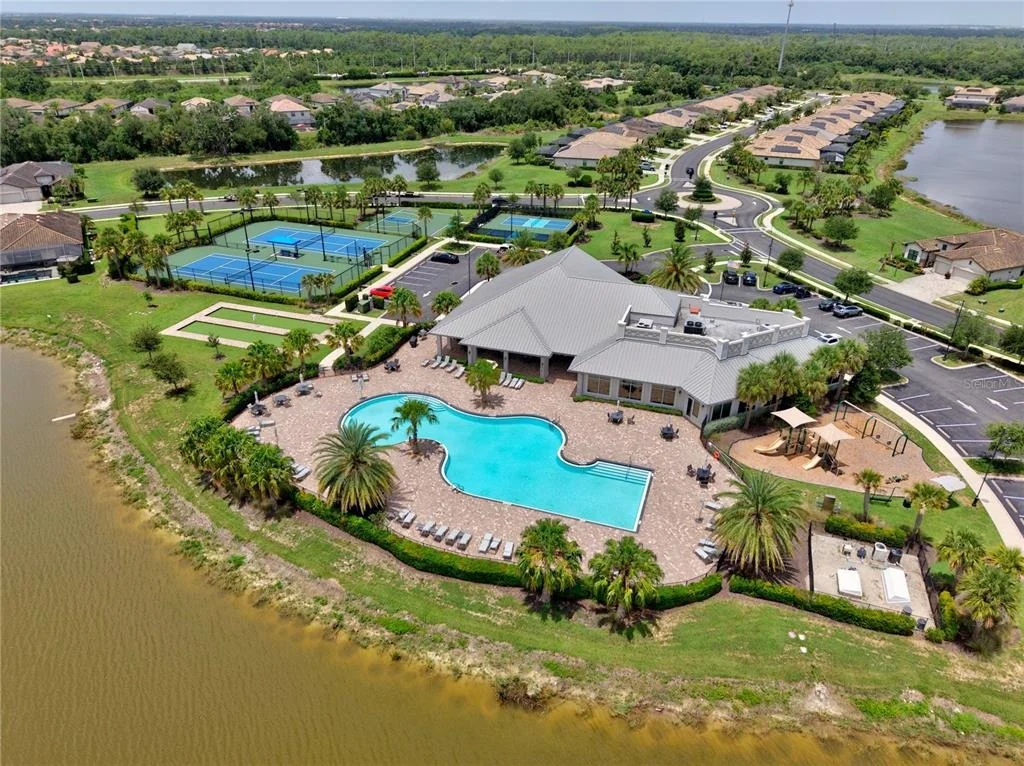 Photo of 17618 POLO TRAIL