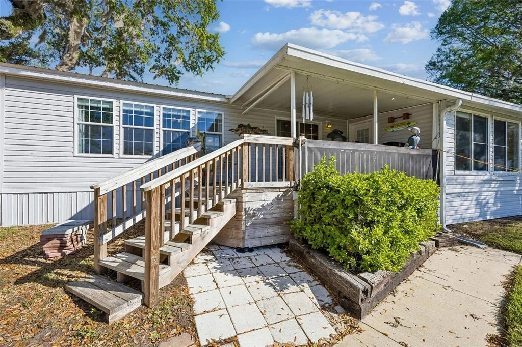 Photo of 334 PARADISE CIRCLE