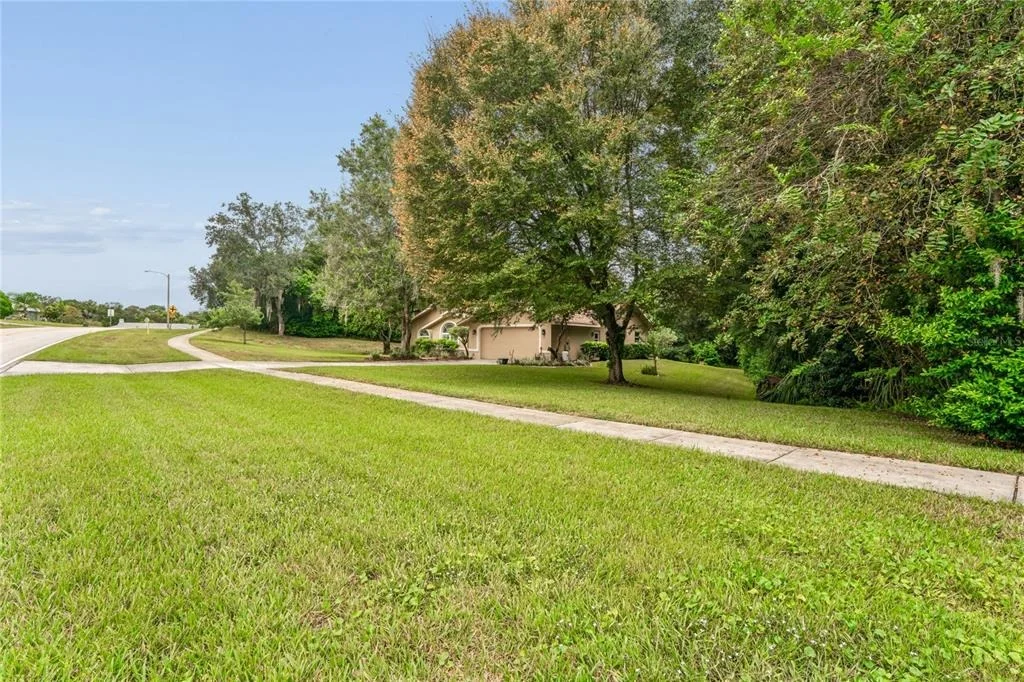 Photo of 14433 LINDEN DRIVE