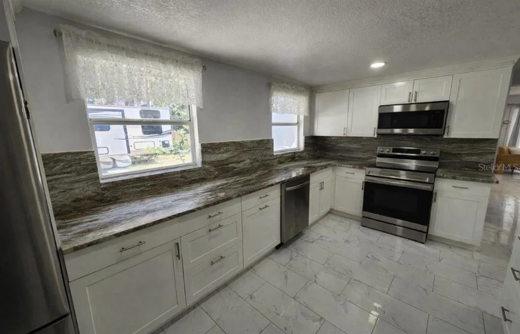 Photo of 10805 DESOTO ROAD