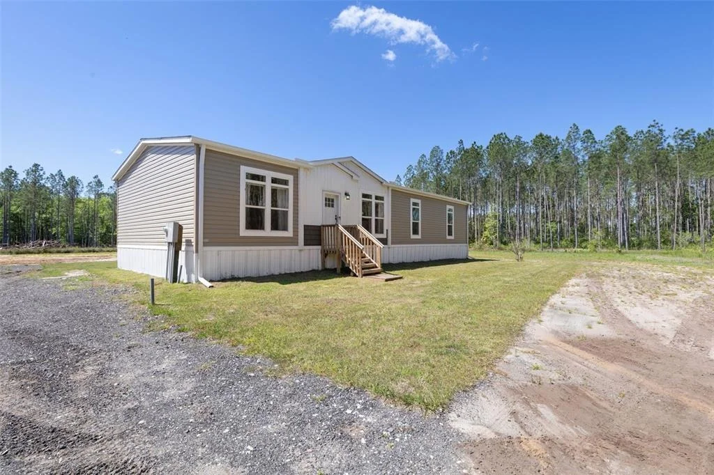 Photo of 15539 COUNTY RD 305