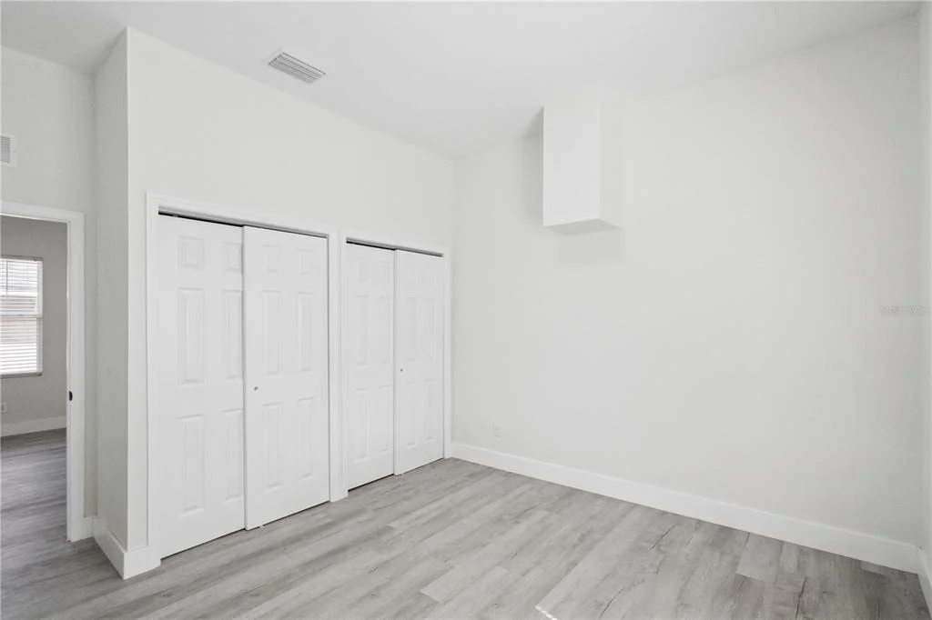 Photo of 207 AVENUE E SE