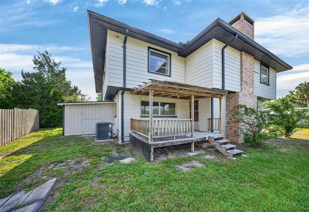 Photo of 710 TWIN OAKS LANE