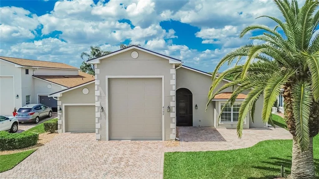 Photo of 4152 DUNMORE DRIVE