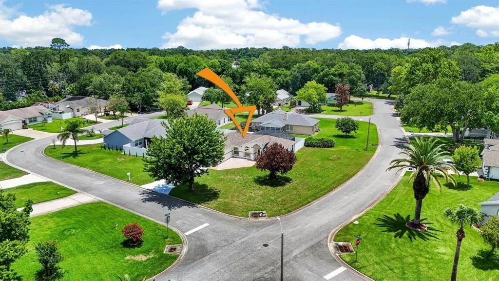Photo of 20 LAKE MEADOW WAY