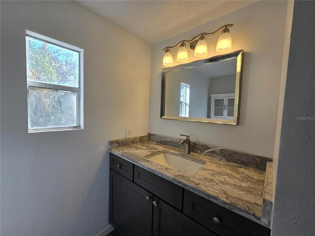 Photo of 43541 DIXIE DRIVE
