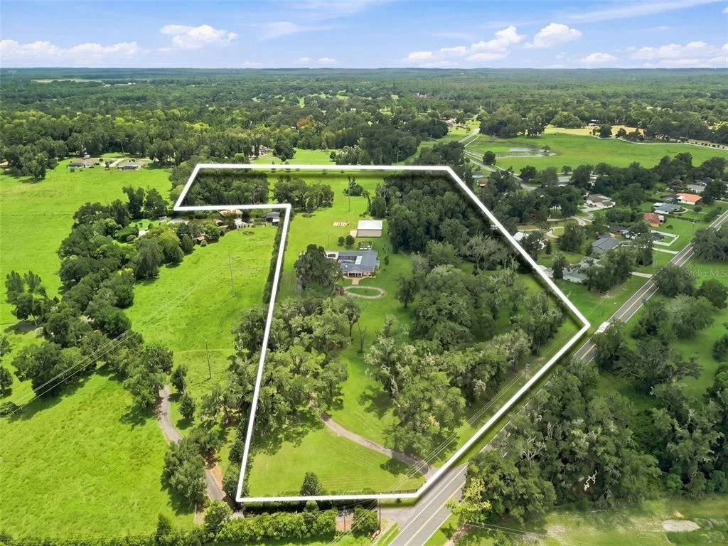 Photo of 23458 CROOM ROAD
