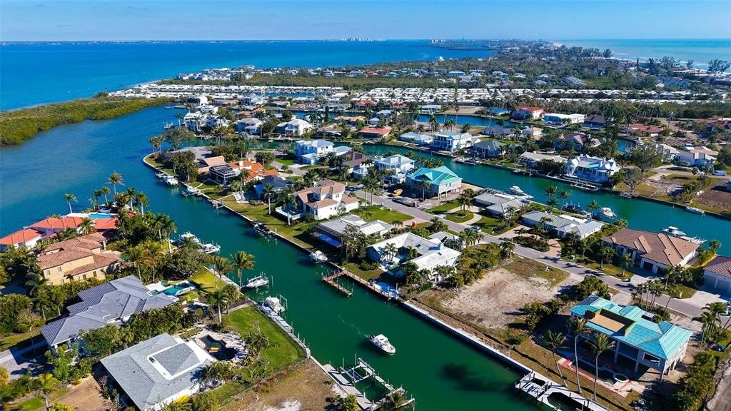 Photo of 721 EMERALD HARBOR DRIVE