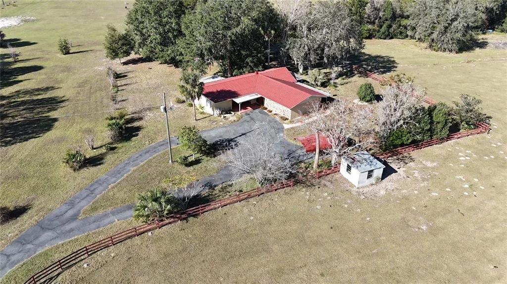 Photo of 2155 SE COUNTY HIGHWAY 484