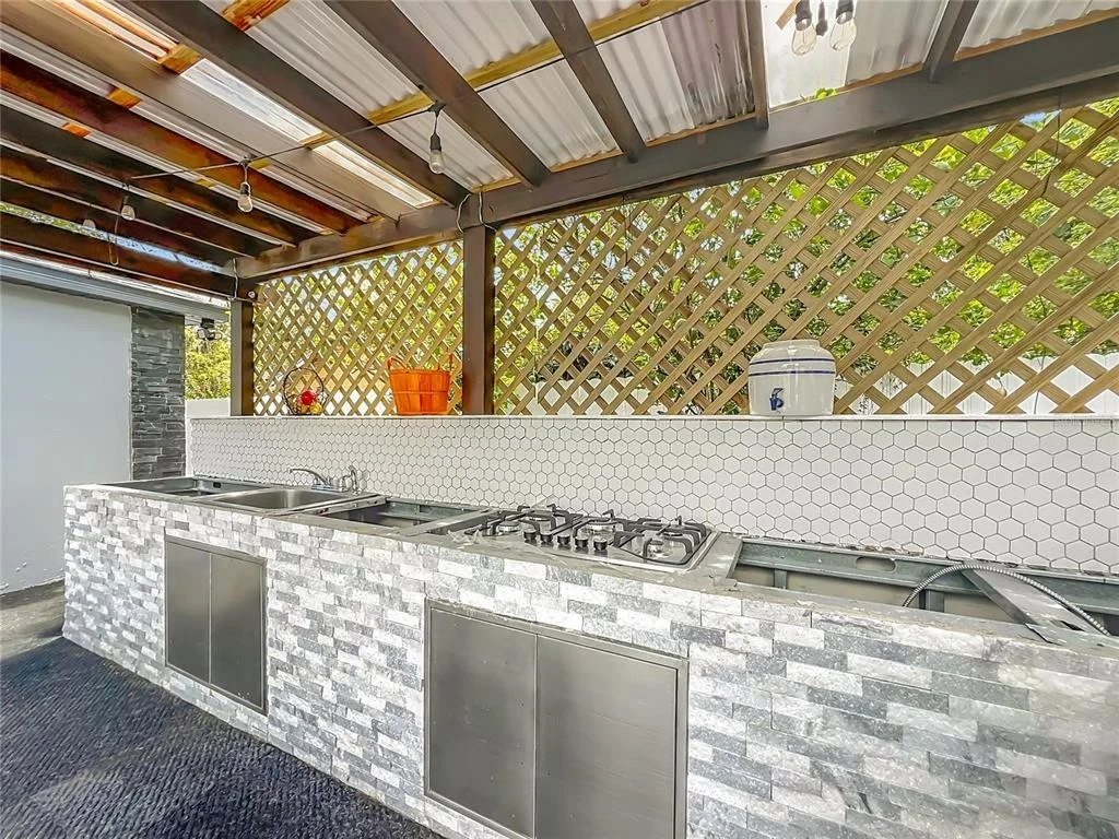 Photo of 638 NW 6TH TERRACE