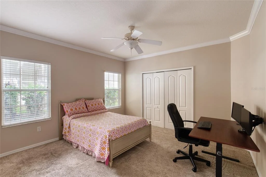 Photo of 5 WATERCLIFF LANE