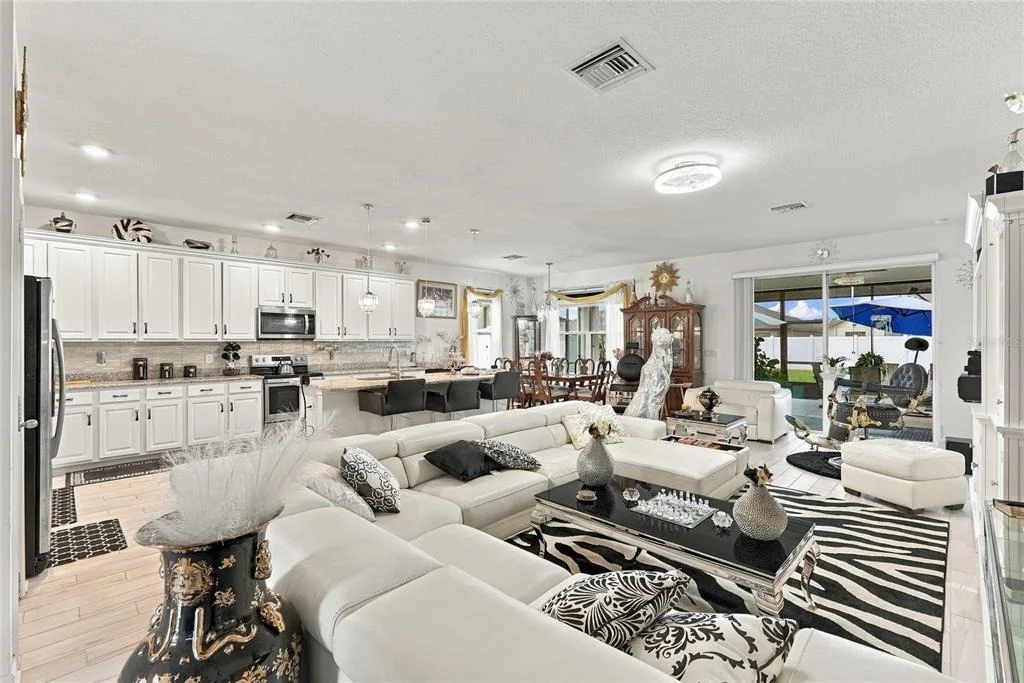 Photo of 944 OLD WINDSOR WAY