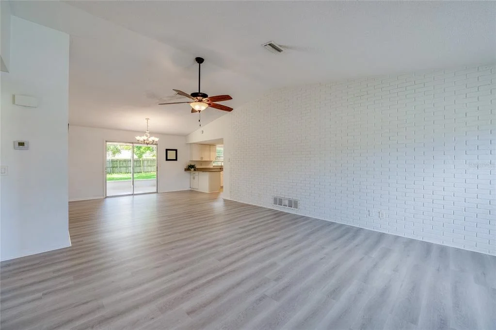 Photo of 156 SPRINGWOOD DRIVE