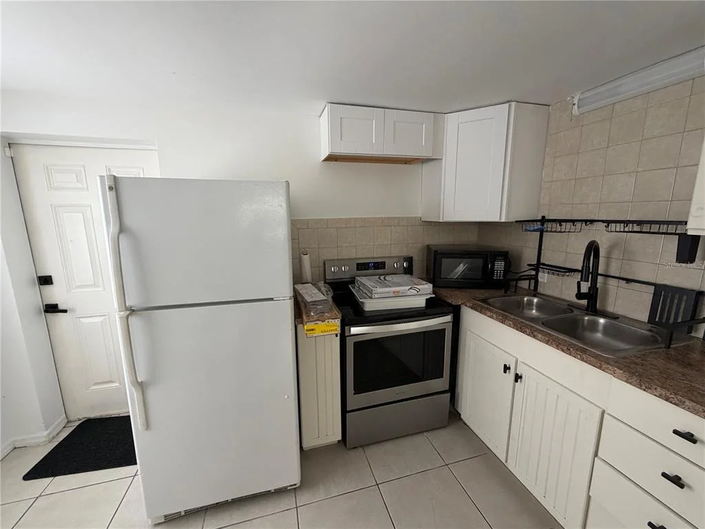 Photo of 2195 PARK ROAD