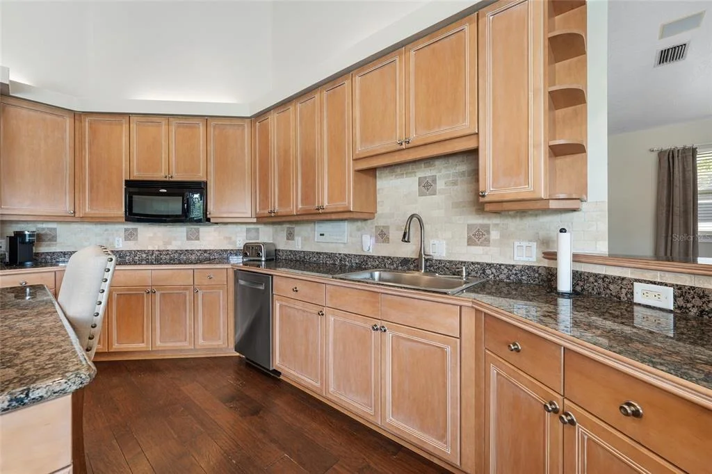 Photo of 8612 OLDBRIDGE LANE
