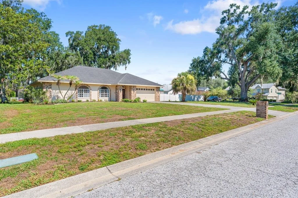 Photo of 512 CAULDER PARK ROAD