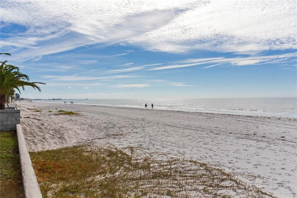Photo of 16116 GULF BOULEVARD