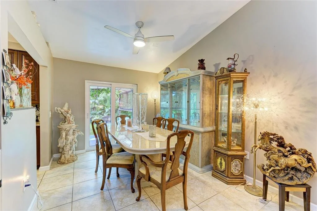 Photo of 620 BURKE ROAD