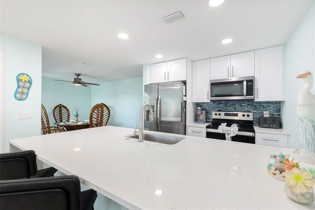 Photo of Unit G at 337 REX PLACE