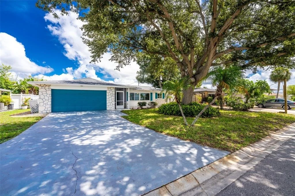 Photo of 559 MOUNT VERNON DRIVE