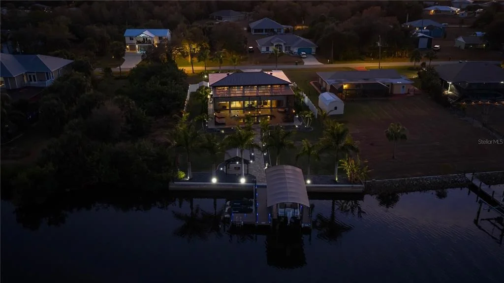 Photo of 2424 HARBOUR DRIVE
