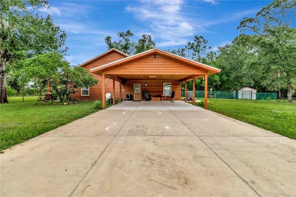 Photo of 7427 REDWING ROAD
