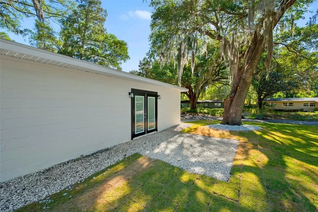Photo of 1919 NE 17TH DRIVE