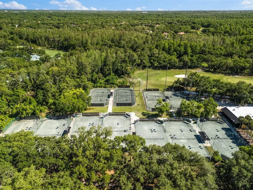 Photo of 6413 MACLAURIN DRIVE