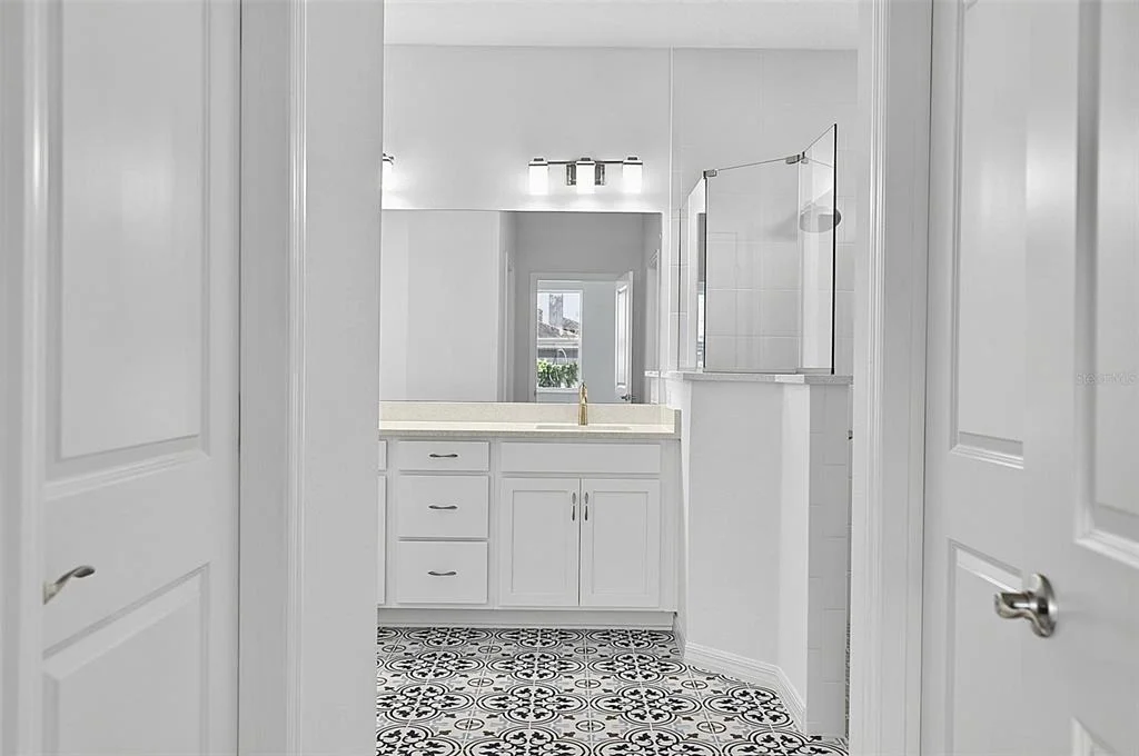 Photo of 10 PERSIMMON DRIVE