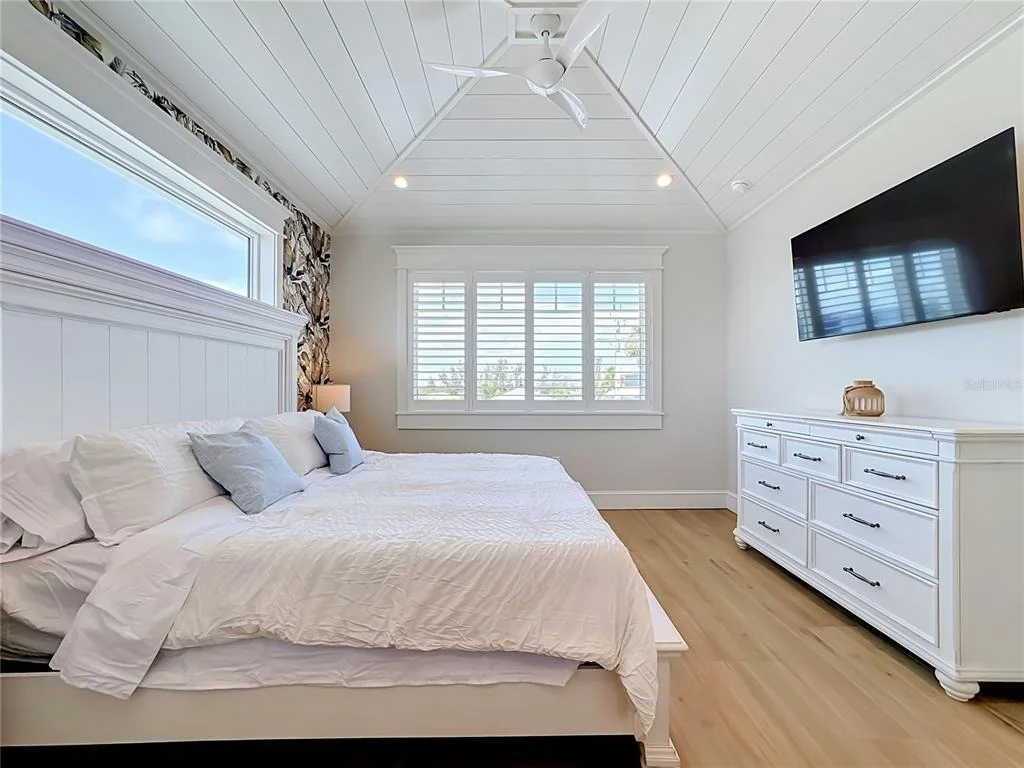 Photo of 2918 GULF DRIVE