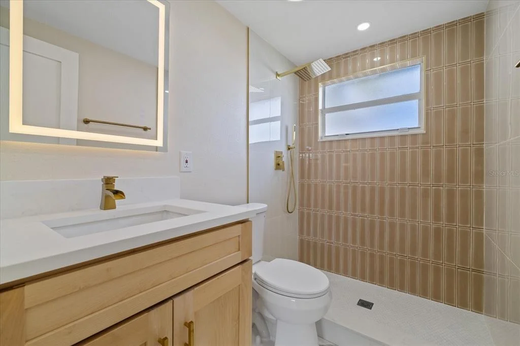 Photo of 2229 ROSELAWN DRIVE