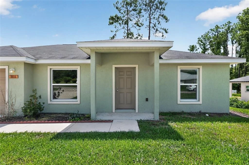 Photo of 8111 SW 132ND LOOP
