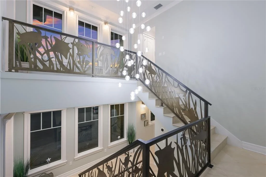 Photo of 313 HAMMOCK CIRCLE