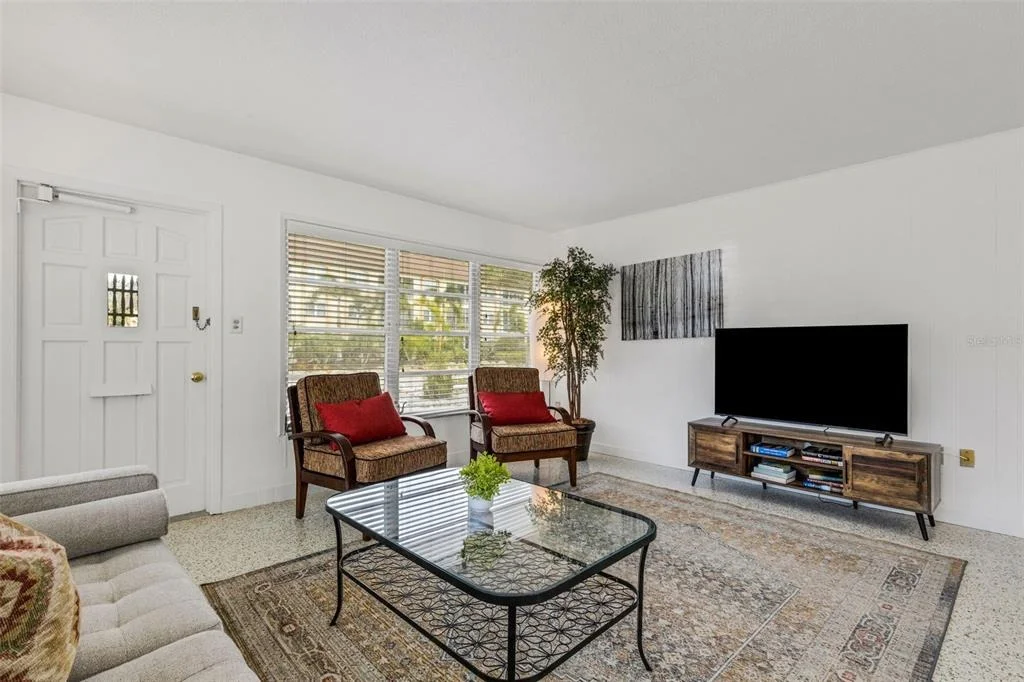 Photo of 531 GRANADA AVENUE