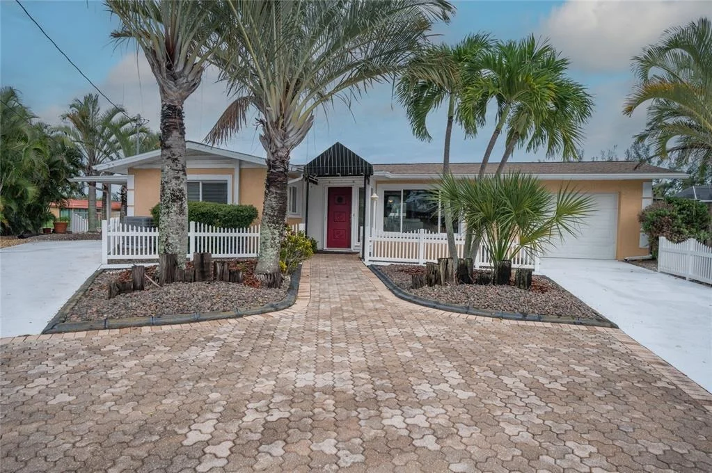 Photo of 4223 ROYAL PALM DRIVE