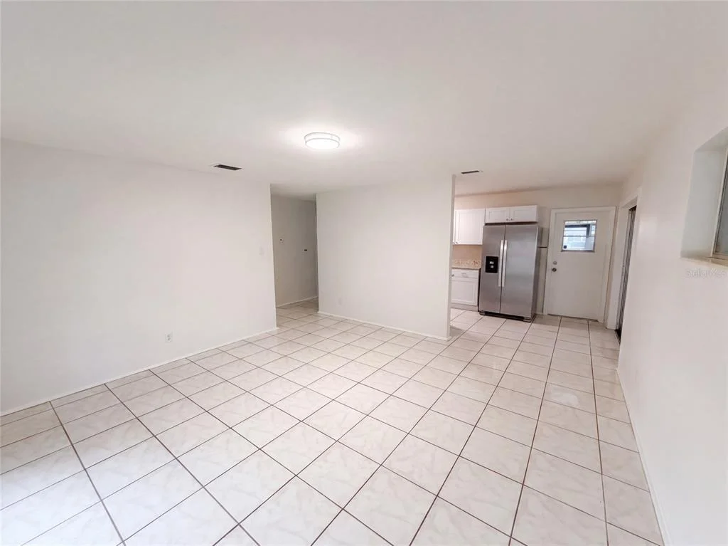 Photo of 1053 AZALEA LANE