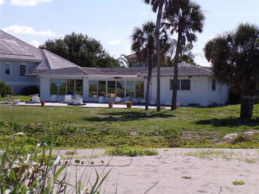 Photo of 1124 SUNSET DRIVE