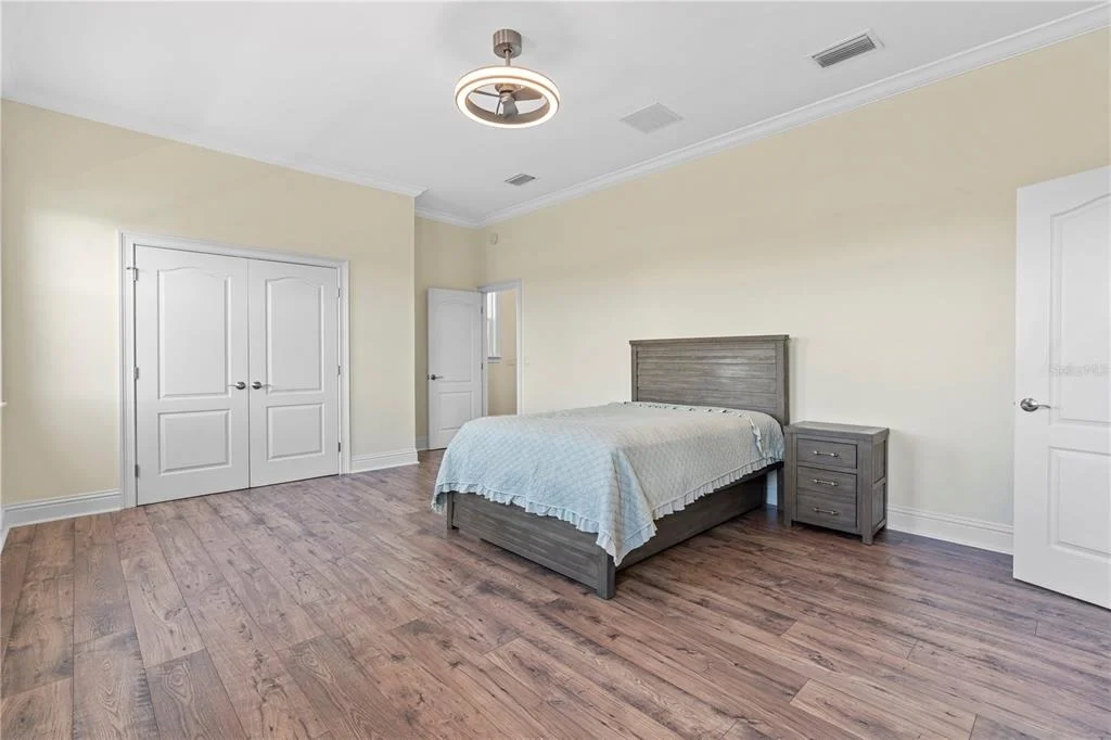 Photo of 3952 VERSAILLES DRIVE
