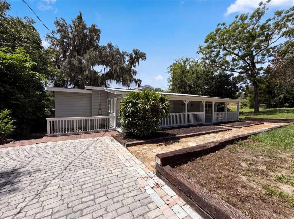 Photo of 175 LAKE GENEVA ROAD