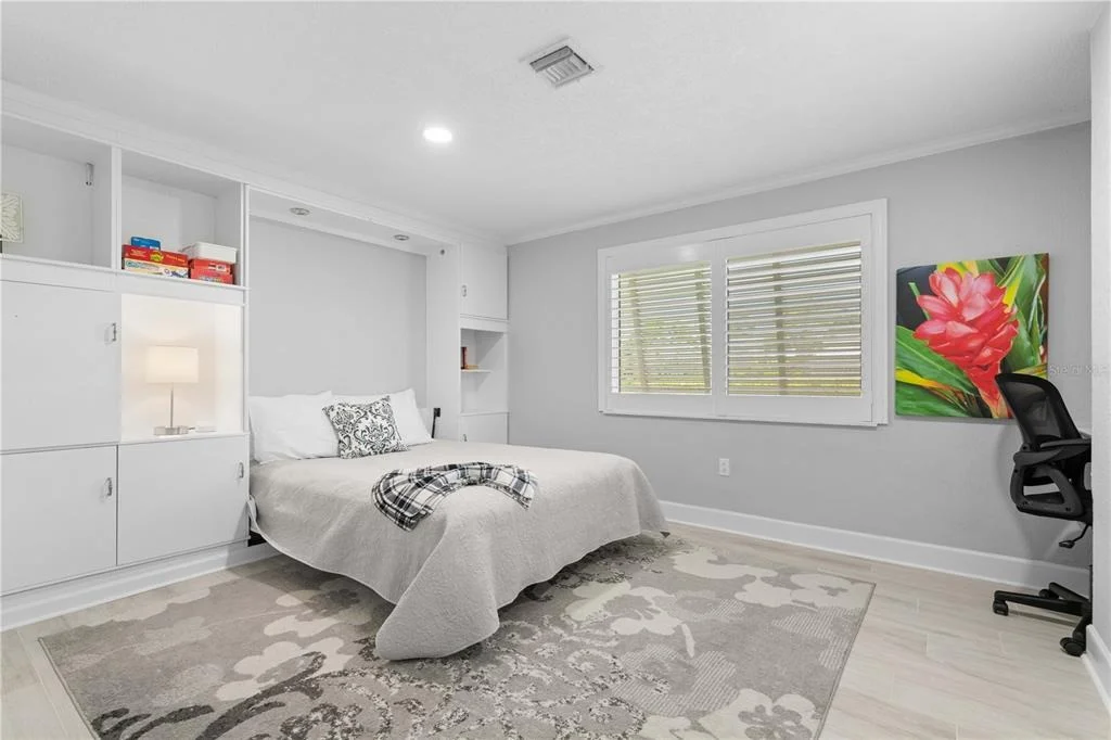 Photo of 2211 PALM TREE DRIVE