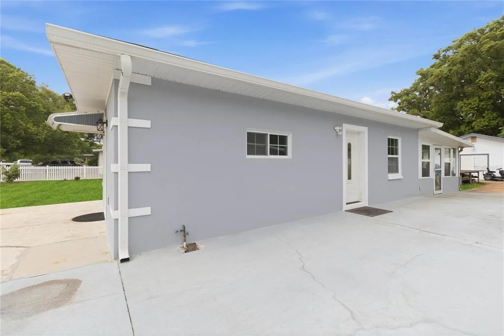 Photo of 8304 DOT LANE