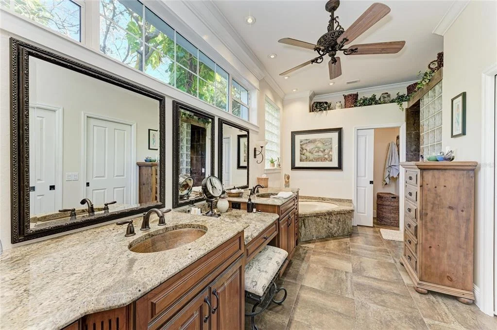 Photo of 39321 WASHINGTON LOOP ROAD