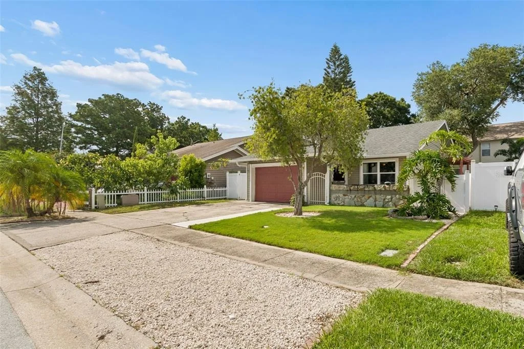 Photo of 3134 WHISPERING DRIVE N