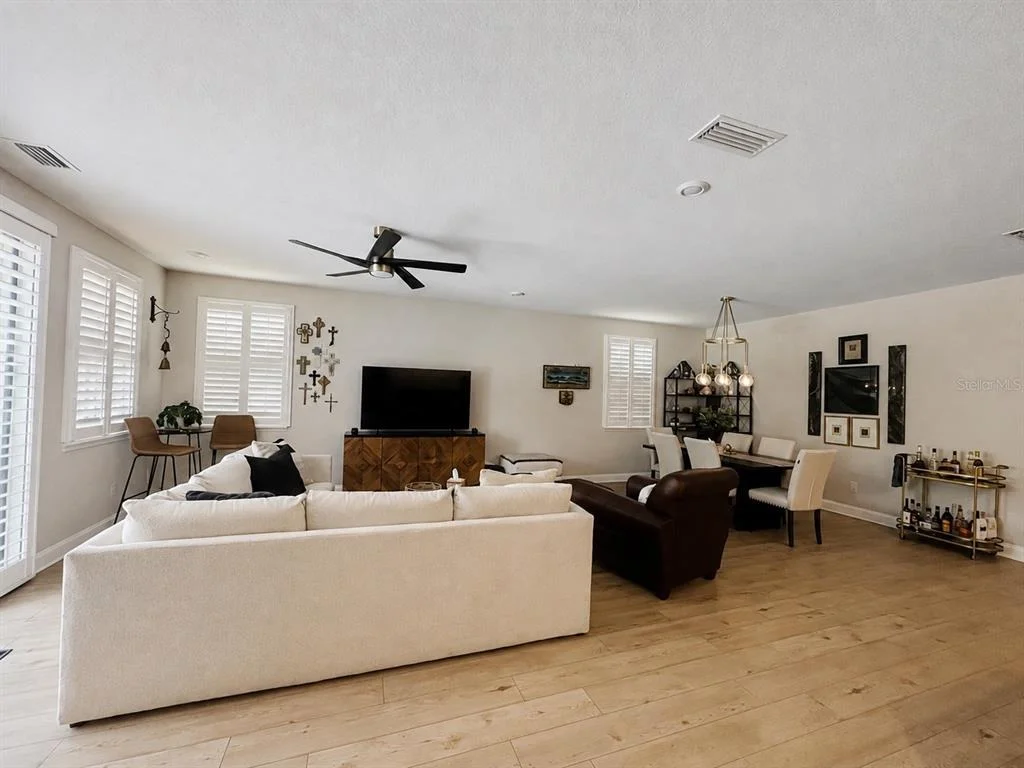 Photo of 14 SIGNET CIRCLE