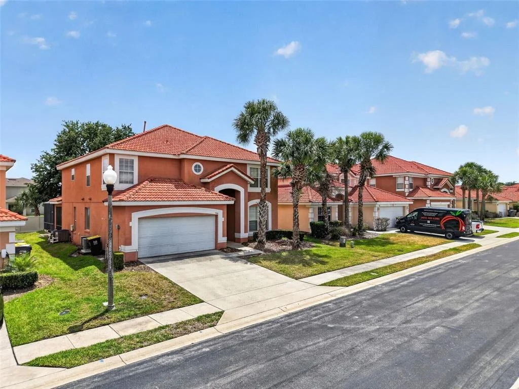 Photo of 928 SOLANA CIRCLE