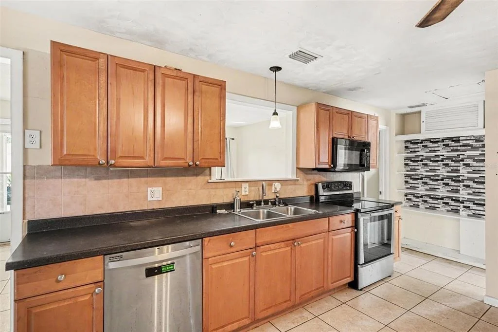 Photo of 2608 PEPPER AVE