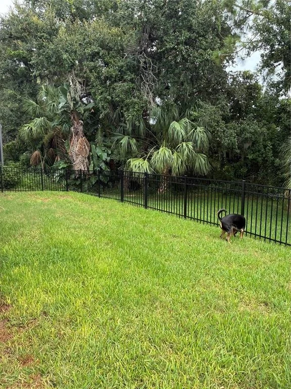 Photo of 8872 FOUNDERS CIRCLE