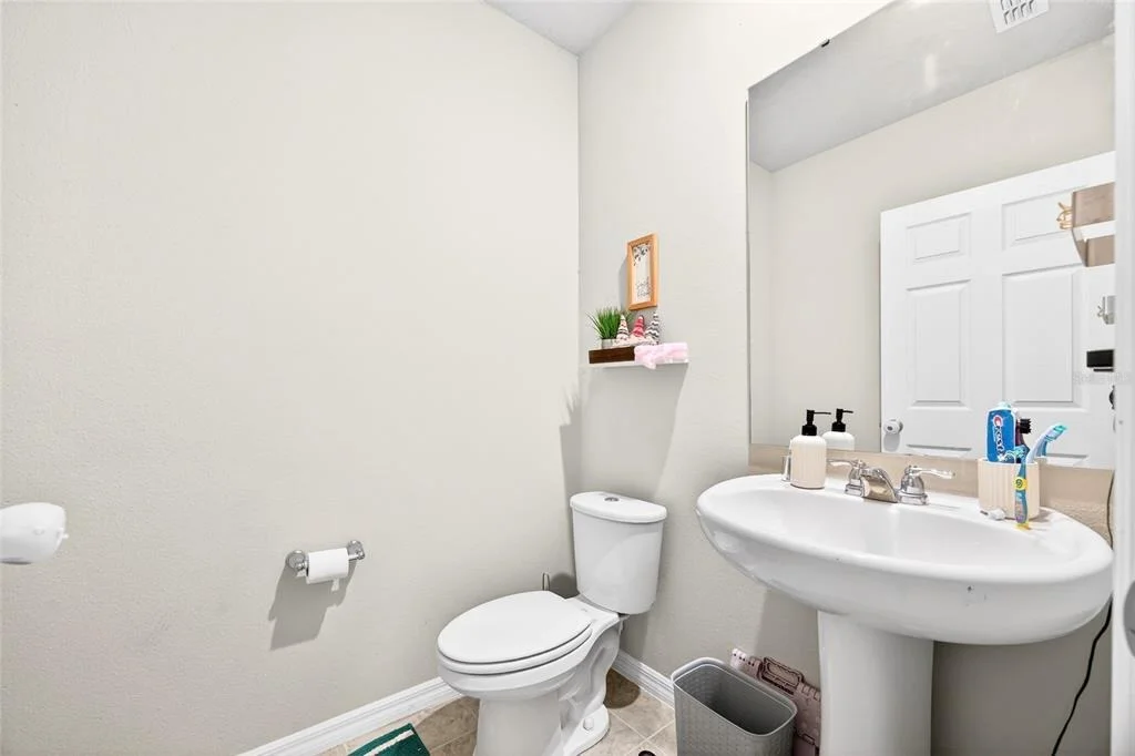 Photo of 953 CAMBRIDGE DRIVE