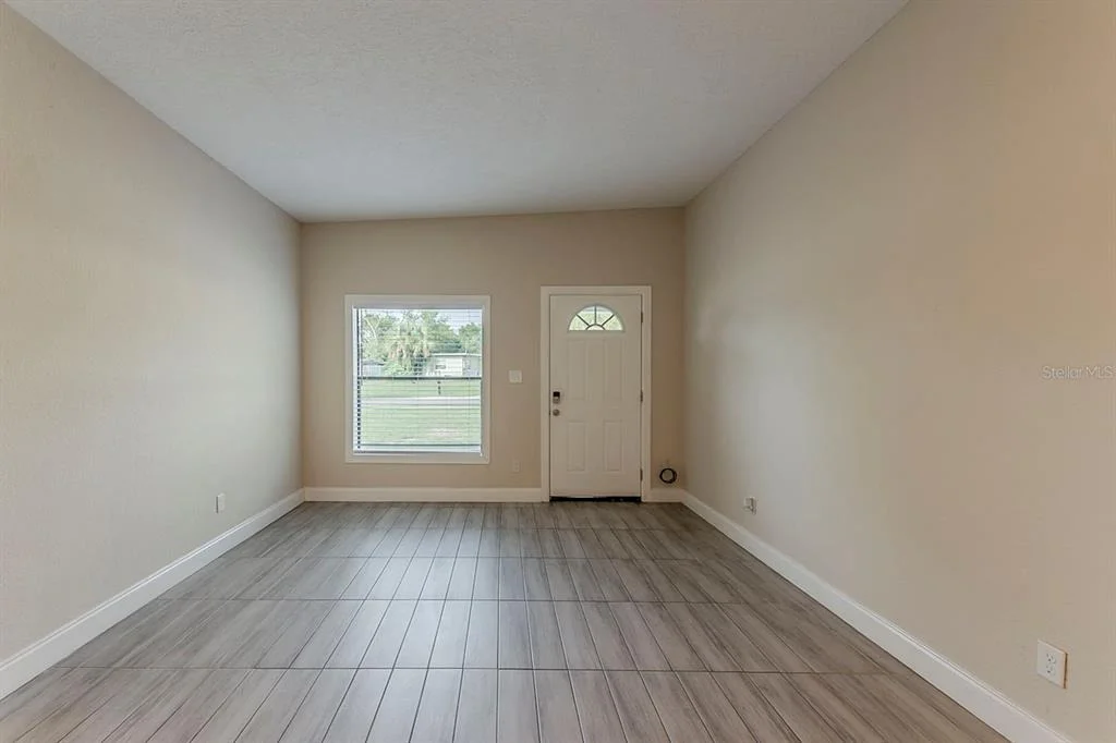 Photo of 1007 EMERALDA ROAD